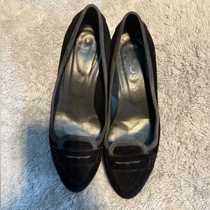 Tod's Black/gray Suede Women's penny loafer wedge